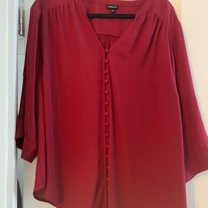 Women’s blouse CLOSING CLOSET!! Make a BUNDLE! WILL ACCEPT ALL OFFERS!!